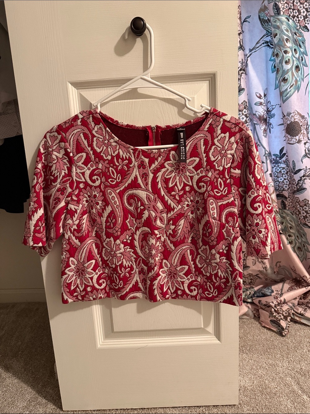 Design Lab Lord & Taylor Red and White Floral Paisley Crop Top